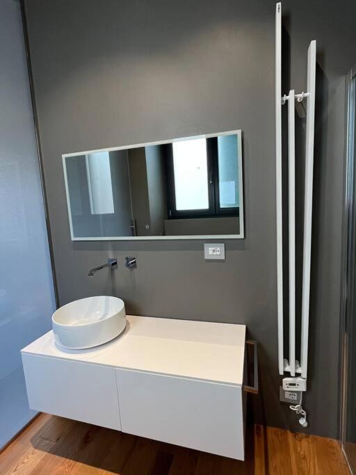 New Residence On Lungarno Soderini Near Ponte Vecchio Florence Exterior photo